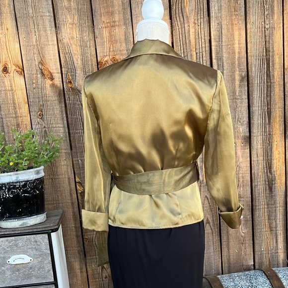 Lori Max size Medium Blouse - Picture 2 of 7